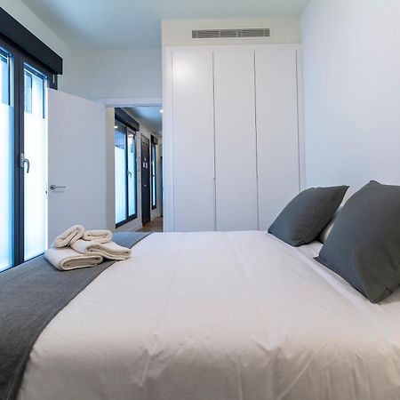 Alohamundi Puerta Osario II Apartment Севиля Екстериор снимка