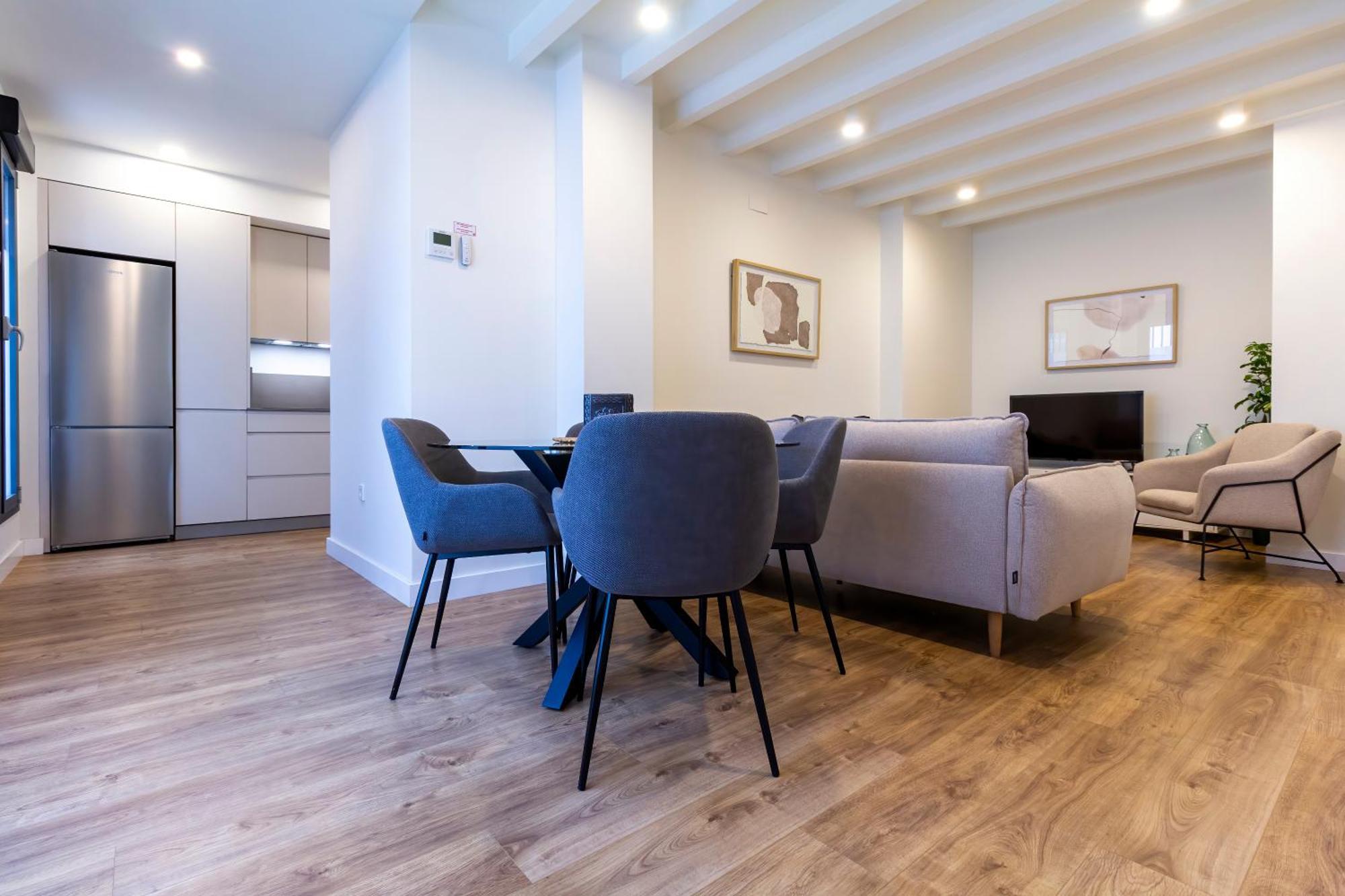 Alohamundi Puerta Osario II Apartment Севиля Екстериор снимка
