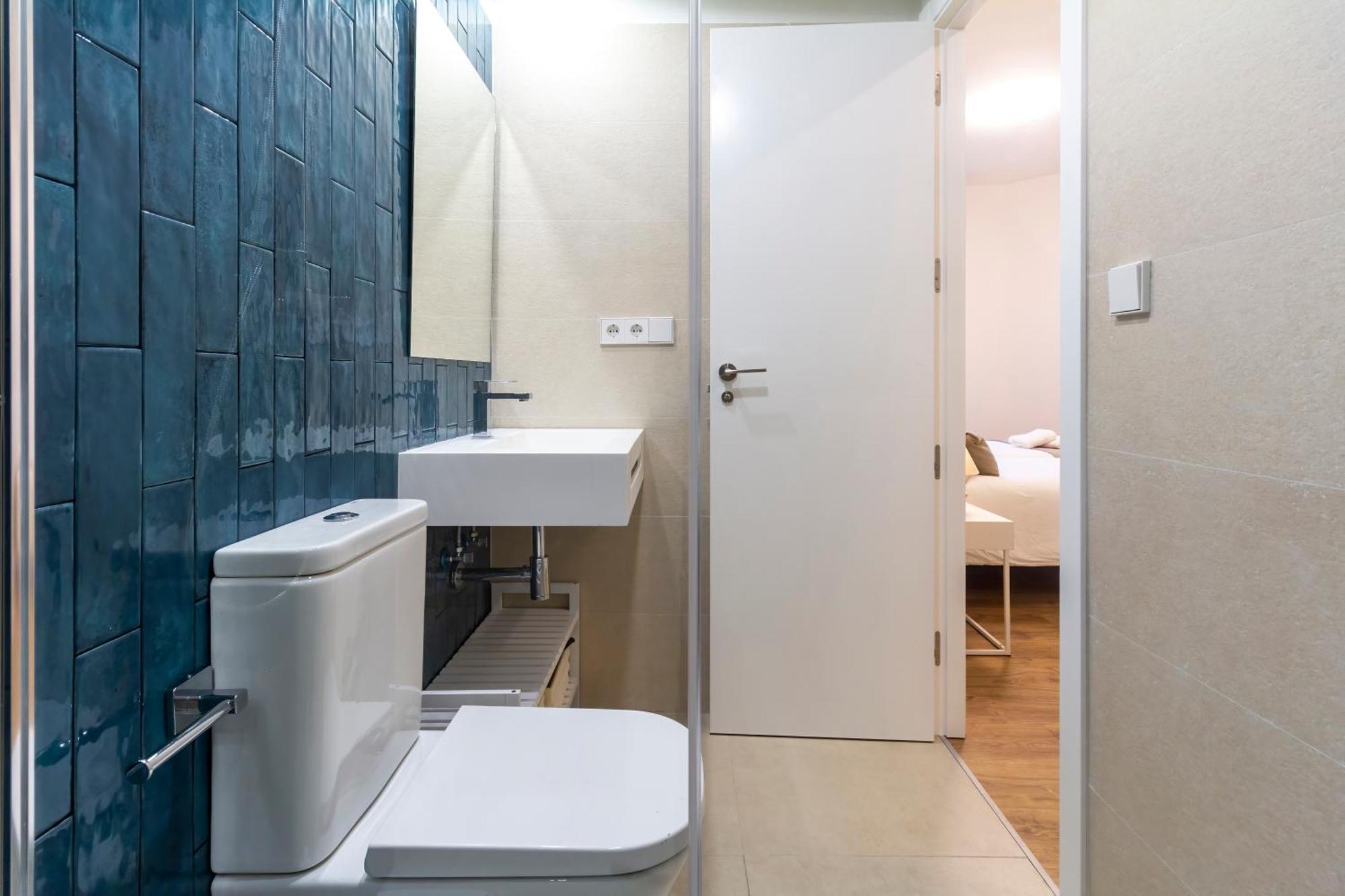 Alohamundi Puerta Osario II Apartment Севиля Екстериор снимка