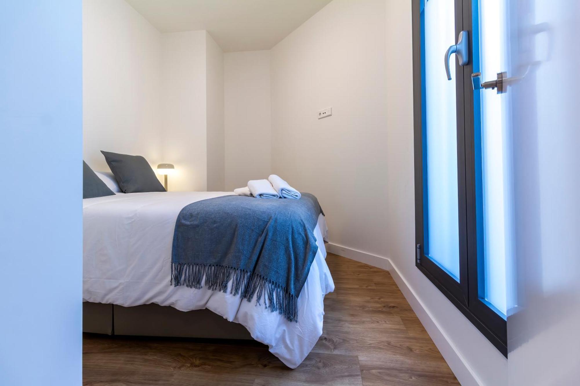 Alohamundi Puerta Osario II Apartment Севиля Екстериор снимка