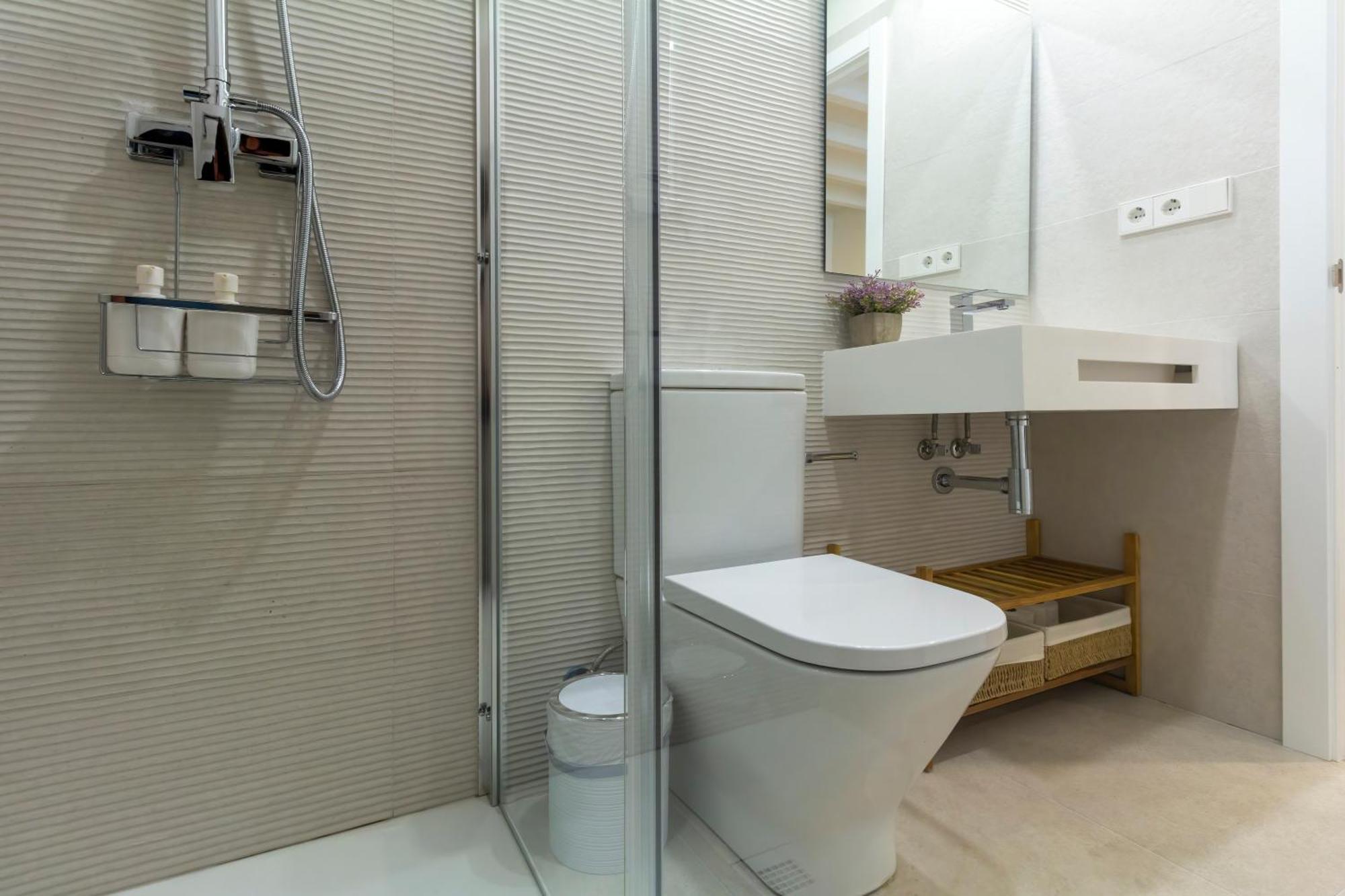 Alohamundi Puerta Osario II Apartment Севиля Екстериор снимка